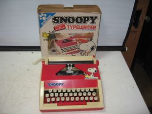 英文タイプライターの値段と価格推移は？｜4件の売買データから英文