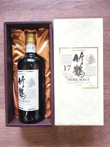 竹鶴 17年(箱あり)の平均価格は31,595円｜ウイスキーの価格相場・買取価格