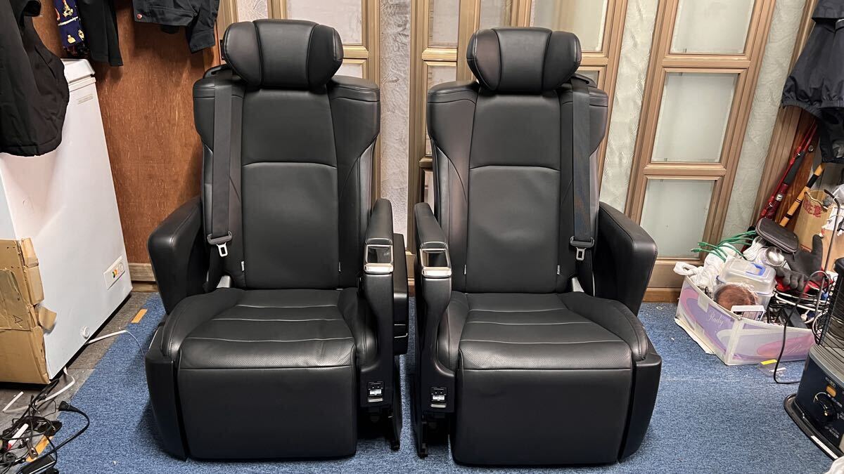 ハイエース 純正 シートの値段と価格推移は？｜168件の売買データから