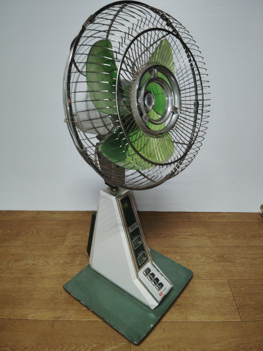 HITACHI 日立 H-671 レトロ扇風機 動作品 昭和家電 グリーン羽根 HITACHI 日立 当時物 アンティーク 昭和レトロ 扇風機 緑羽根 H-625