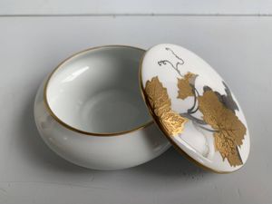 ボンボニエール 皇室の値段と価格推移は？｜20件の売買データから