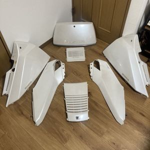 ☆ フュージョン 純正外装 アッパーカウル パールシーシェルホワイト