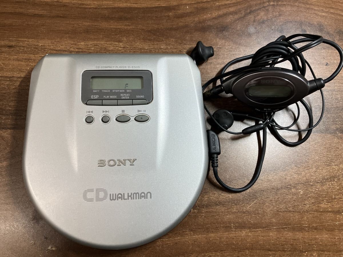 D209】SONY CD WALKMAN D-E505 CDコンパクトプレーヤー シルバー CD