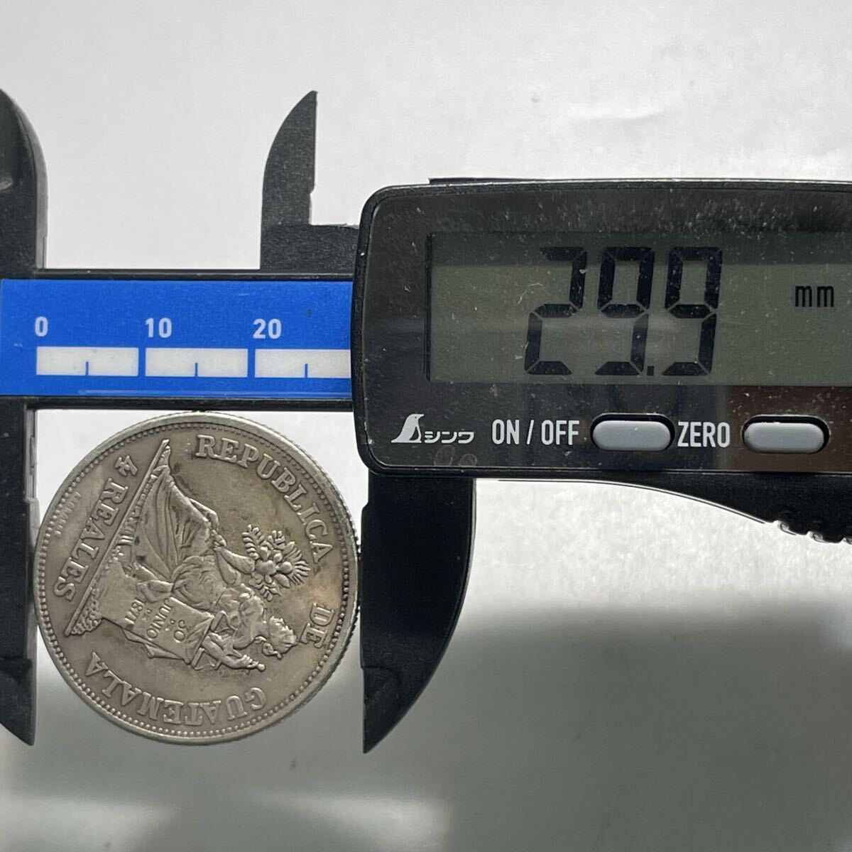 ア*ソ様 1894年グアテマラ 2レアル銀貨 ハイグレード 銀貨 1894年 4レアル銀貨 グアテマラ共和国 貿易銀 コイン 硬貨 古銭