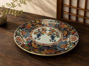 ５０９珍品　有田焼 哲山窯　不思議な形と絵柄　最高級品 有田焼 哲山作 皿の値段と価格推移は？｜8件の売買データから有田焼 哲