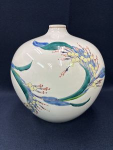 F546 小野祥瓷 造 色絵 四葉文 平水指 共箱 茶道具 小野祥瓷の値段と価格推移は？｜4件の売買データから小野祥瓷の価値が