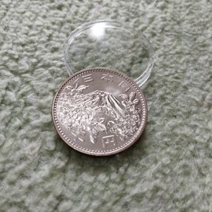 旧日本銀貨20枚＋東京五輪記念銀メダル 東京オリンピック記念 銀合金の中古価格は44,585円｜記念硬貨の新品
