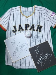 サインボールのYahoo!オークション(旧ヤフオク!)の相場・価格を見る