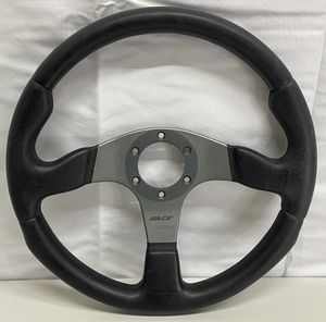 MOMO TYP D35の値段と価格推移は？｜19件の売買データからMOMO TYP D35