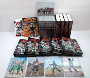 仮面ライダーオフィシャルデータファイルの値段と価格推移は？｜4件の