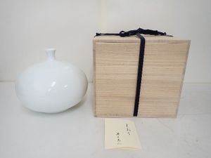 井上萬二 壺の値段と価格推移は？｜3件の売買データから井上萬二 壺の