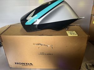 CBR400RR NC29 タンクの値段と価格推移は？｜14件の売買データから