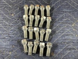 メーカー不明ホイールの値段と価格推移は？｜4件の売買データから