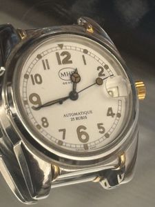 ピエロ 時計の値段と価格推移は？｜11件の売買データからピエロ 時計の