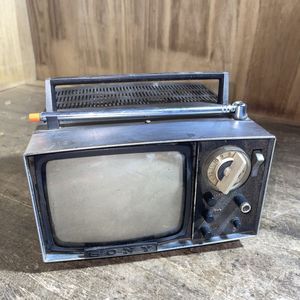 レトロ 白黒テレビの値段と価格推移は？｜27件の売買データからレトロ