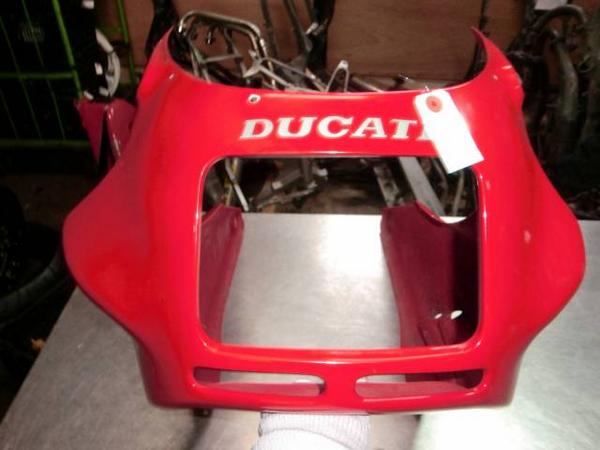 DUCATI 900ss アッパーカウル　社外品 ドゥカティ900SS 社外FRPアッパーカウル、フロントカウル、美品