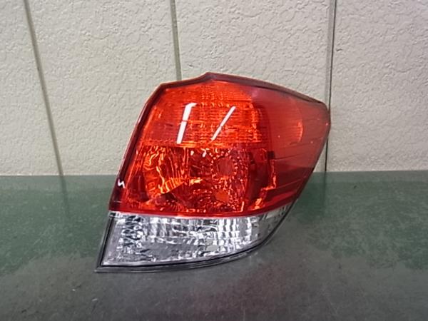 T1571 61△ レガシィワゴン/アウトバック　BR9/F/M/G　右テール