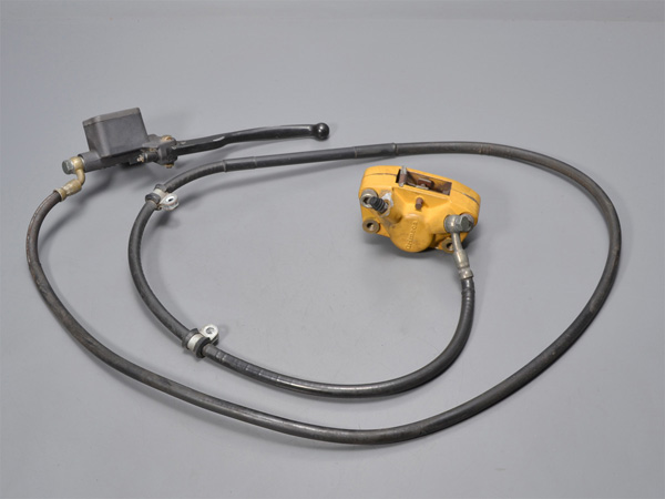 優良販アプリリア SR50 リアブレーキキャリパー/マスター