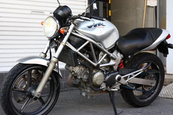 ☆VTR250☆シルバー☆フルノーマル☆超頑丈&高燃費☆1円売切☆(126cc ☆VTR250☆シルバー☆フルノーマル☆超頑丈&高燃費☆1円売切☆(126cc