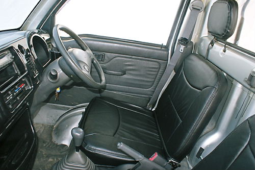 ハイゼット　トラック　前期　シートカバー　黒　Ｓ200Ｐ