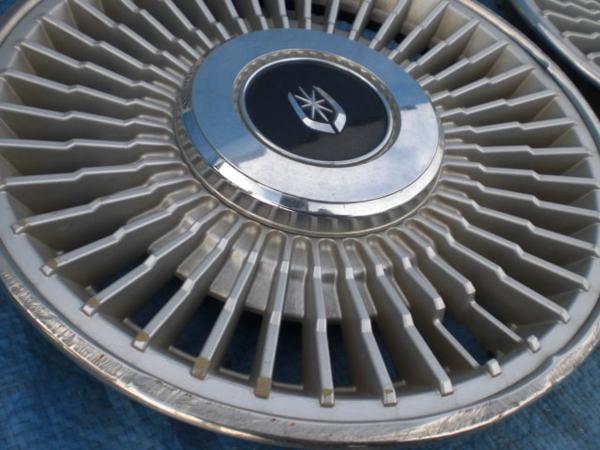 純正品 マークⅡ(GX71)ホイールキャップ4枚1台分*