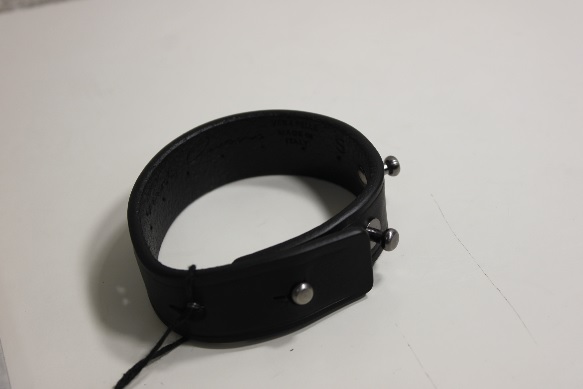 新品 リックオウエンス レザーブレスレット 黒：ブラック L 仕様・状態