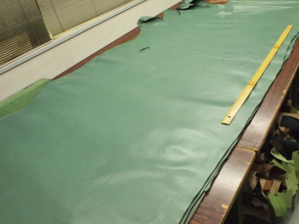 Y-14122237国産牛弱シボソフト247ds半裁0.9mmグリーン