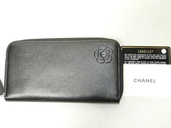 シャネル カメリアカーフスキンラウンドファスナー財布b5