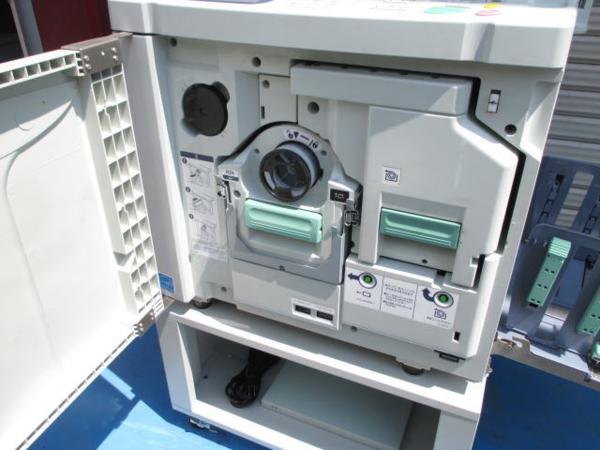 A01833☆RISO☆高速 デジタル 印刷機 輪転機 リソグラフ☆RZ670