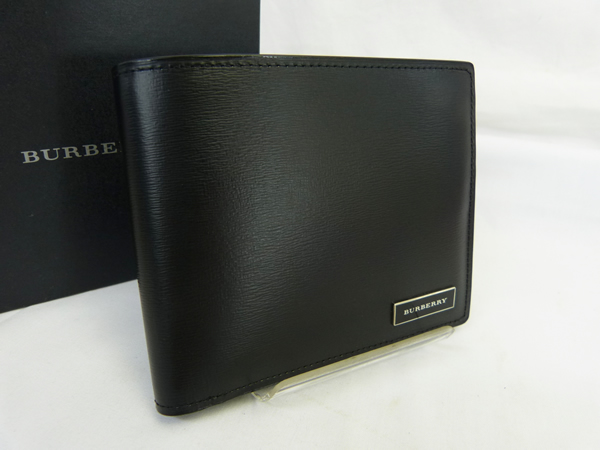 バーバリー☆レザー☆二つ折り財布☆中古※美品（R2752）