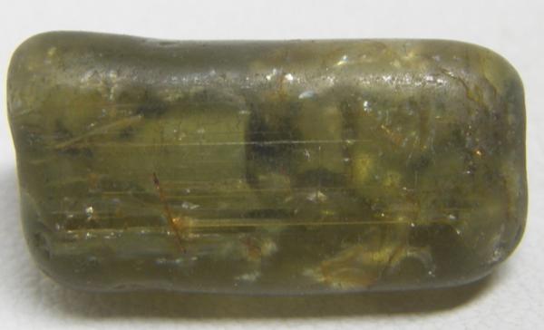 天然イエローグリーントルマリン10.49ct原石