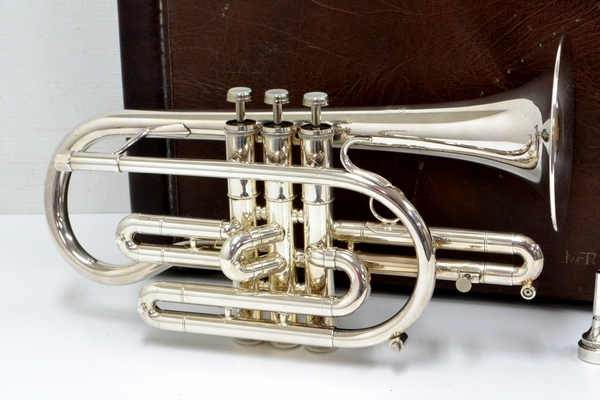 Getzen ゲッツェン Eterna 800 コルネット Bb管 おまけ付(本体)｜売買