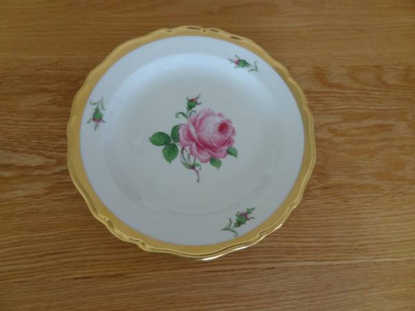 Meissen マイセン　金彩透かし大皿 マイセン Meissen 大皿 金彩 プレート 金彩（皿・プレート｜食器