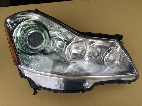 フーガ　PY50　右　ヘッドライト