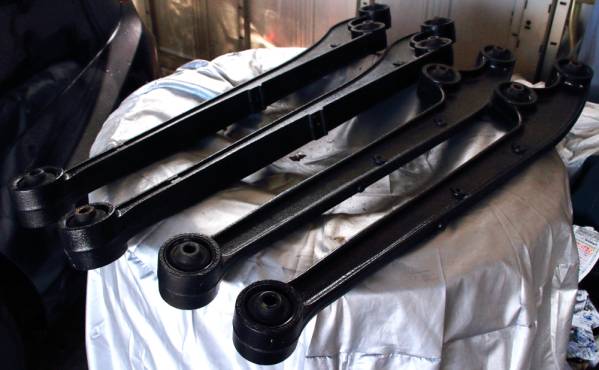 スズキ ジムニー JB23 リーディング トレーリングアーム F&R４本