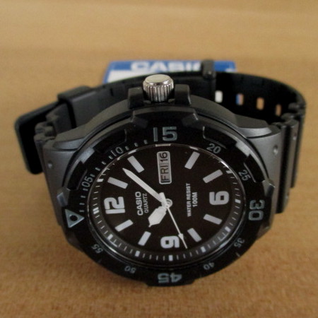 SALE！逆輸入モデル！カシオ！アナログウォッチ！ブラック２