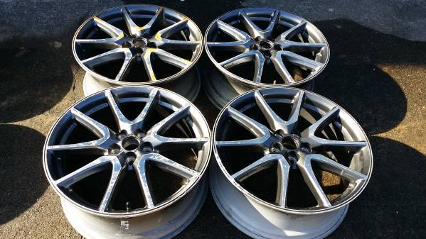 プリウスG's 【1974】トヨタ プリウス G's純正 18×7.5J+50 ホイール4