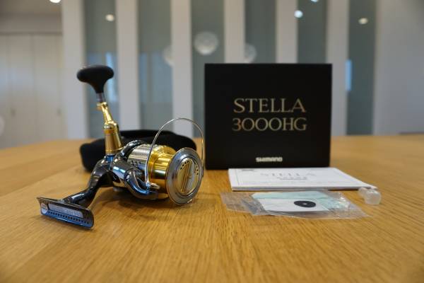 極美品　シマノステラ3000HG