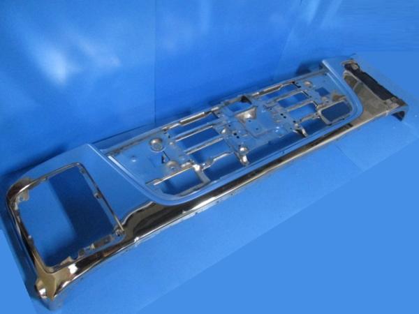 10y～ ギガ 純正 メッキ フロント バンパー (m079861)