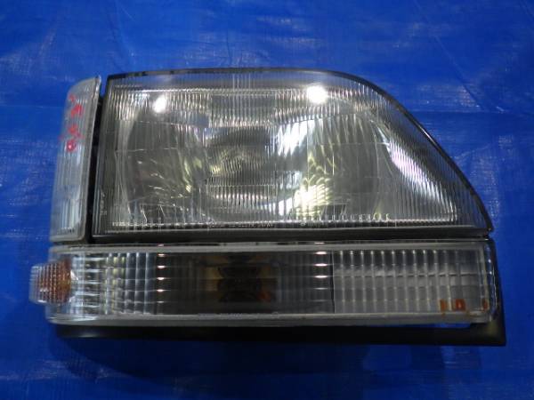 11 アクティ トラック HA3 純正 E07A 右 ヘッドライト ハロゲン