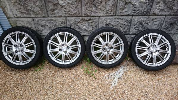 ホイール・タイヤ　4本セット　一本難あり