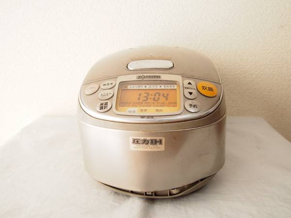 未使用 象印 真空内釜圧力IH炊飯ジャー極め炊き5.5合 NP-JC10