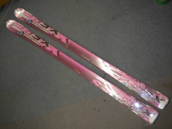 53 新品 スキー板 CROSS CARVE X7 XERES 138ｃｍ ピンク 取説付