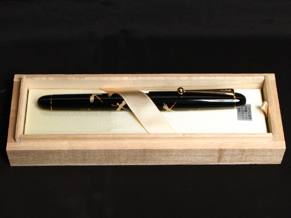 美品 PILOT 万年筆 14K 平蒔絵 双鶴 國光會 インク コンバーター付き 文房具・事務用品 美品 PILOT 万年筆 14K 平蒔絵 双鶴 國光會 インク