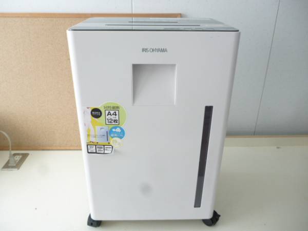 A＊K★【アイリスオーヤマ】オフィスシュレッダー SH12H★