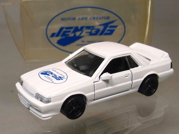 トミカ ニッサン - スキーキャリア 日本製 サニー サニー1200 極美 黒
