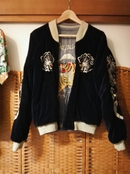 スカジャン、リバーシブル、サイズM！！