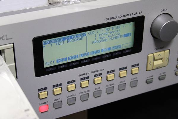 AKAI - CD3000XL Yahoo!オークション 「akai サンプラー S3000XL 