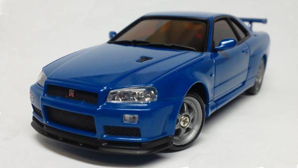 1/43dNaNoサイズAWDドリパケナノ改ミニッツ基盤搭載R34&Z34