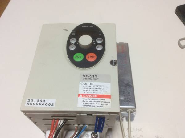 TOSHIBAの小型インバータ 中古